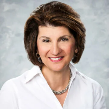 Lucine+Spheeris_Web+Use